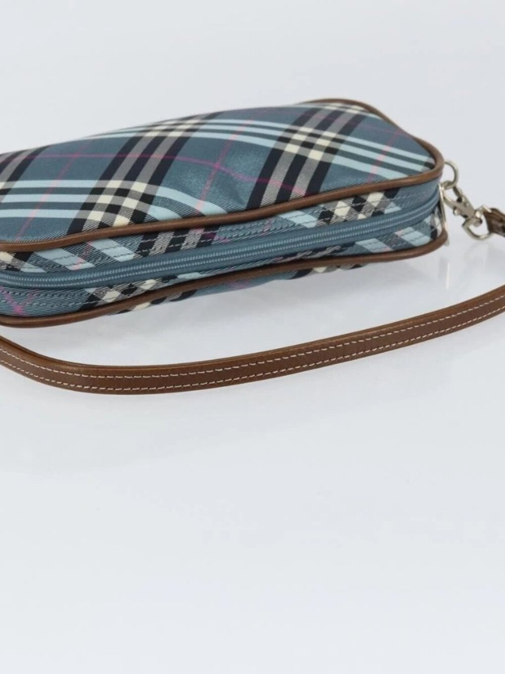 BURBERRY Nova Check Blue Label Pouch Nylon Leather Blue Silver Auth 158829 - Picture 8 of 16